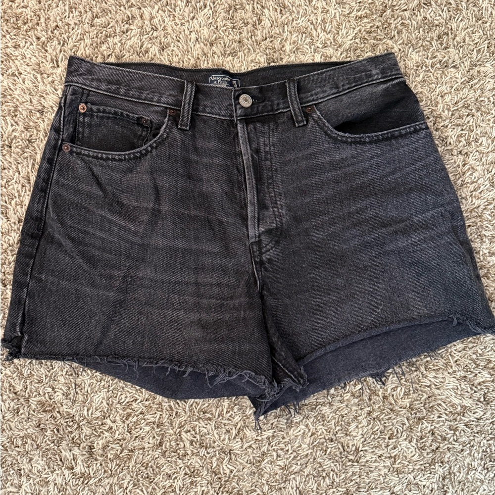Abercrombie High Rise 4” Short